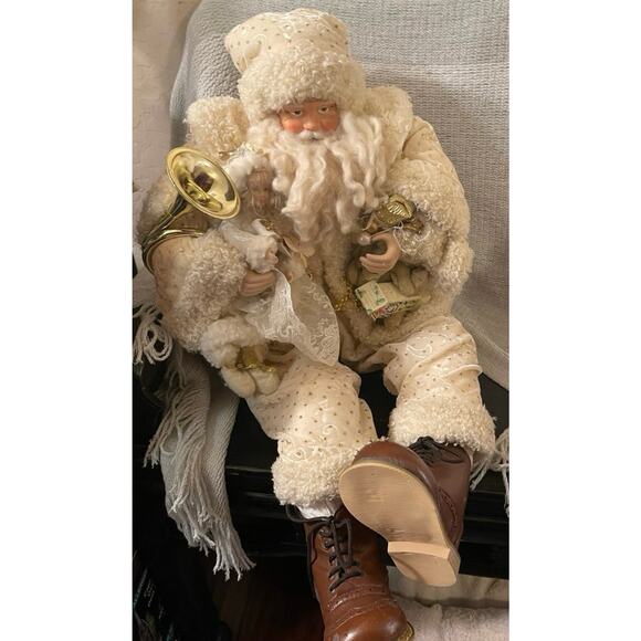 Decorative Santa Claus ivory suit porcelain hands decorative sitting Christmas - Picture 2 of 15